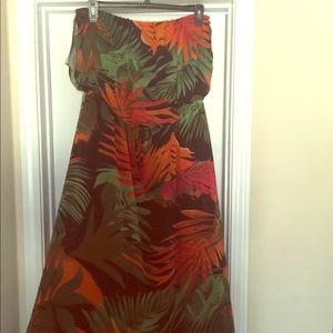Beautiful, strapless maxi dress